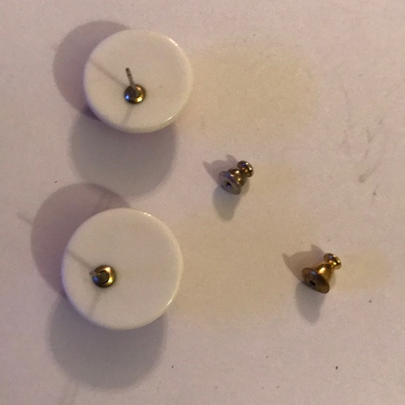 Earring - Picture 3 of 3